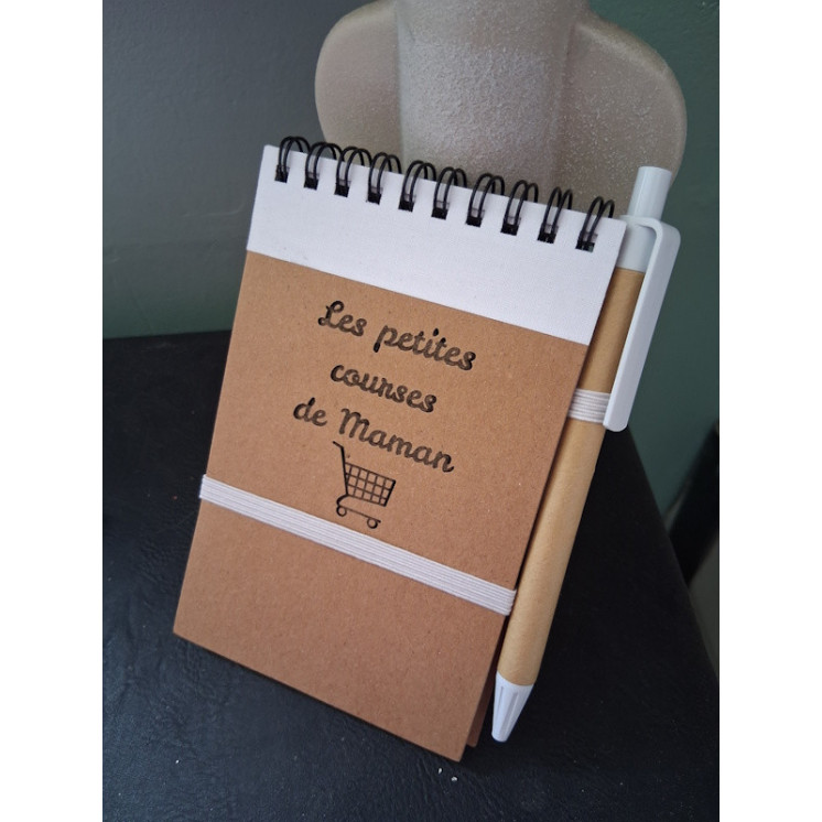 Carnet avec stylo