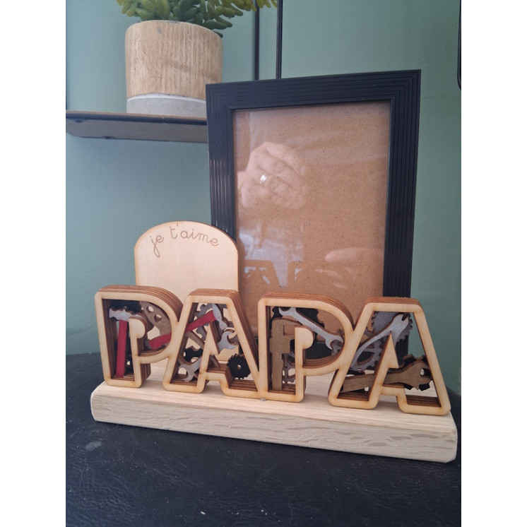 Décoration en 3D en bois avec cadre