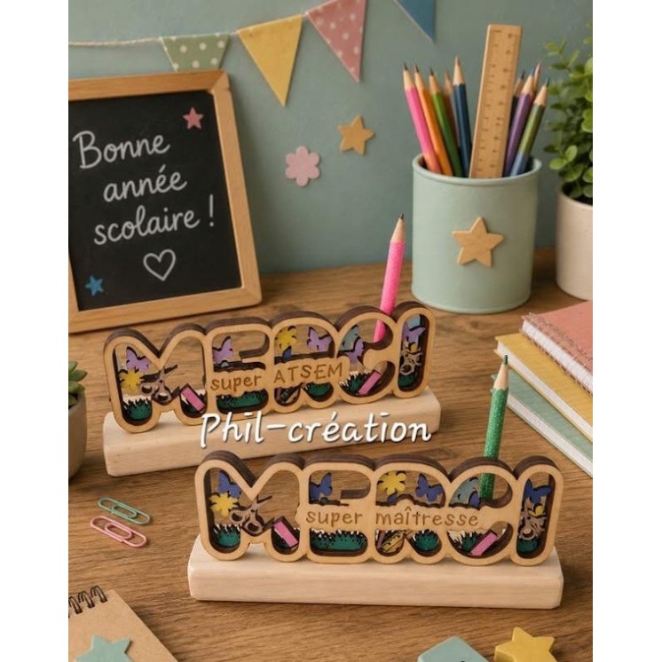 MERCI en bois decoré